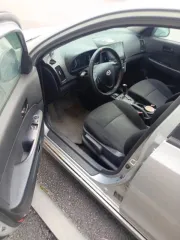Hyundai i30 2010 Hyundai i30, 2010 года, 126 лс, АКПП еще Hyundai i30, 2010 года, 126 лс, АКПП еще Легковой автомобиль, HYUNDAI I30, VIN: TMADB51DBBJ142342,2010 года выпуска. Спущены все четыре колеса, двигатель требует замены.