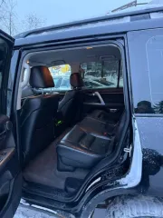 Toyota Land Cruiser 200, 2012 года, 235 л.с., 199544 км, полный привод, АКПП. Марка, модель ТС: TOYOTA LAND CRUISER 200. Ид.№ (VIN): JTMHV05J004095769. Тип ТС: легковой универсал. Категория ТС: В/М1G. Год изготовления ТС: 2012. Кузов (кабина, прицеп): JTMHV05J004095769. ПТС 78 УТ 209994.