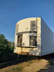 Прицеп рефрижератор HFR SL240, 1994 года, цвет белый. ПТС 31 НР 738553, госномер АС398882, номер шасси (рамы) 20172. Разрешенная максимальная масса 36000 кг, масса без нагрузки 10000 кг.