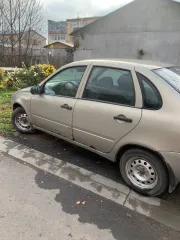 ВАЗ LADA Kalina 2006 года, цвет бежево-серый, VIN XTA11183060041061, госномер В587КК21. Техническое состояние удовлетворительное (со слов владельца, ручник не работает, брелок потерян). Имеются внешние повреждения в виде сквозной коррозии металла, замки задних дверей не работают. Возможны иные…