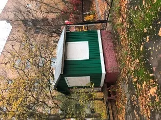Недвижимое и движимое имущество - здание, назначение: нежилое (гостиница), кад номер: 50:60:0020103:58; здание, назначение: нежилое (проходная), кад номер: 50:60:0020103:55; помещение, назначение: нежилое (теплица), кад номер: 50:60:0020103:92; сооружение, назначение: нежилое (благоустройство с…