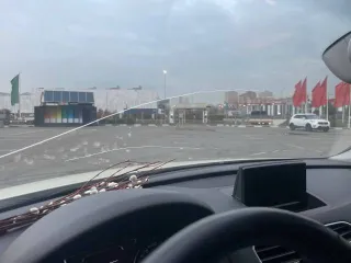 Ауди Q3 2012 года, VIN: WAUZZZ8U1DR062806, госномер: Е667НТ51. Модель двигателя: ССZ, номер: 340851, мощность 125 кВт (170 л.с.), объем 1984 см³. Кузов: WAUZZZ8U1DR062806, цвет белый. Снаряженная масса 1630 кг, полная масса 2130 кг. СТС 9960763628 от 28.02.2024, ПТС 78УТ261246 от 02.02.2013…