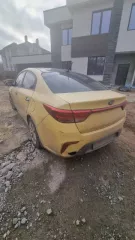 KIA RIO, 2018, VIN: Z94C241BBJR065138, мощность 123 л.с. (90.2 кВт), желтый, госномер В409СО750, в залоге у ООО ПКО "ЭОС".
