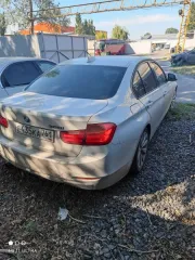 Легковой автомобиль BMW 320 1, 2012 г.в., г/н Е435КА761, VIN WBA3B110X0J400893, белого цвета, на переднем бампере видимых повреждений нет, повреждение ЛКП по всему кузову, в рабочем состоянии, СРТС и ключи изъяты (находится в залоге). Адрес: Ростовская область, г. Ростов-на-Дону, ул. 2-я Луговая…