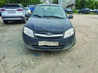 Легковой автомобиль, марка: Lada, модель: Granta , год изготовления: 2014, цвет: сине черный , VIN: XTA219010E, мощность двигателя, л. с.  кВт : 87, рабочий объем двигателя, куб. см: 1596 Легковой автомобиль, марка: Lada, модель: Granta , год изготовления: 2014, цвет: сине черный , VIN: XTA219010E…