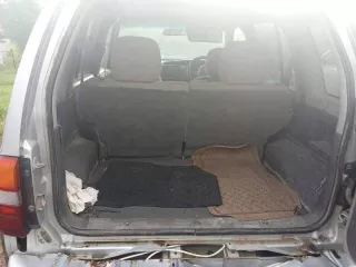 Suzuki Escudo, 1999 года выпуска, регистрационный номер С966КМ125, кузов TD62W101254.