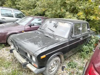ВАЗ21061 1997 года, госномер Х359СВ18, VIN ХТА210610W3938683, цвет черный, объем 1451 см³, мощность 72 л.с., тип - легковой седан. Имеются повреждения и коррозия по кузову, сколы на раме передней правой фары. Ключи есть, документов нет.
ВАЗ 21074 2007 года, госномер К640ОА18, VIN XTA21074082648064…