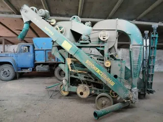 Имущественный комплекс в составе: трактор «БЕЛАРУС 82.1.57», 2003 г.в. (имеются неисправности); зерноуборочный комбайн РСМ-101 «Вектор-410», 2009 г.в. (имеются неисправности); трактор К-701, 1998 г.в. (имеются неисправности); зернометатель А-150М; очиститель семян ОВС-25 (имеются неисправности)…