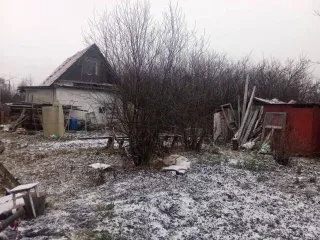 Нежилое здание 18,2 кв.м. и земельный участок 801 кв.м. в Нефтекамске. Нежилое здание, площадь: 18,2кв.м., кадастровый номер: 02:66:010608:2372 и земельный участок, площадь: 801кв.м., категория земель: Земли населенных пунктов, разрешенное использование: Для садоводства, кадастровый номер…