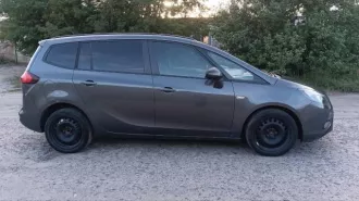 Opel Zafira Tourer, VIN XWFPD9DC1C0006271, легковой универсал, категория B, 2012 г., модель двигателя A14NET 19AT4698, госномер М393НА21, кузов XWFPD9DC1C0006271, цвет темно-серый, мощность 140 л.с. (103 кВт), объем 1362 см³, бензиновый двигатель, ПТС 16 00 400026 от 16.11.2016.