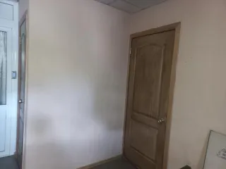 Нежилое помещение магазин 281 кв.м Забайкальский край Нежилое помещение (магазин), назначение: нежилое, 2 этаж (в т.ч. подземных 1), с кадастровым номером 75:32:010347:72, площадь 281 кв.м, расположенное по адресу: Забайкальский край, г. Чита, ул. Рахова д. 85. Земельный участок, под нежилым…