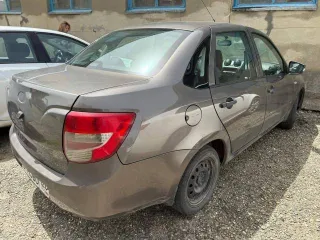 Автомобиль LADA 219010 GRANTA, 2015 г.в., VIN XTA219010F0367742, цвет золотисто-коричневый. Имущество обременено залогом.