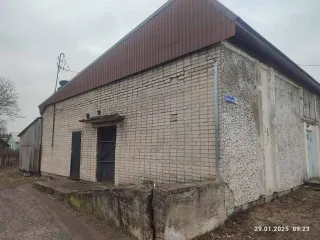 Здание магазина 226,4 кв.м. и право аренды участка 505 кв.м., Смоленская область. Здание, назначение: нежилое, наименование: магазин, количество этажей 1, площадь 226,4 кв.м., кадастровый номер 67:25:0010606:147, расположенное по адресу: Смоленская область, Ярцевский район, г. Ярцево, ул…