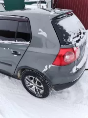 «Транспортное средство – легковой автомобиль, марка/модель – Volkswagen Golf, год выпуска – 2008, VIN – WVWZZZ1KZ7W141339.»  является предметом залога .