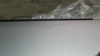 Apple MacBook Pro 13-inch 2016, серебристый, модель A1706 (EMC3071, серийный номер C02T506AGYFH), MacBookPro13,2, четыре порта Thunderbolt 3. Б/у, 2016 года выпуска. Продается как есть, без права возврата или обмена. Продавец не несет ответственности за скрытые дефекты.