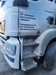 Грузовой тягач седельный MAN TGS 19.400 4X2 BLS-WW, 2014 г.в., VIN WMA06WZZ2FP057631, цвет белый. Повреждено лобовое стекло, вмятина на кабине сзади за пассажирской дверью, правый угол переднего бампера поврежден (скол), отсутствует ручка на водительской двери, техническое состояние не проверялось…