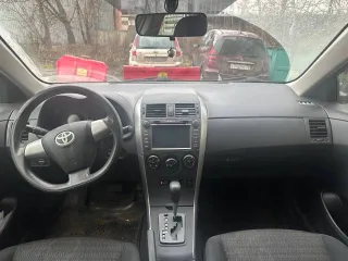 Toyota Corolla 2011 года, 124 л.с., АКПП. Идентификационный номер (VIN) JTNBV58E30J160869, государственный номер Н506АХ198.