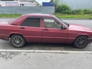 Mercedes-Benz 190E 1.8, 1992 года выпуска, VIN:WDB2010181F989444