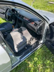 Audi A6 2002 Автомобиль марки Audi модель A6 2002 г.в. VIN номер WAUZZZ4B42N108458 Категория ТС B цвет белый серебристый тип двигателя бензиновый мощность двигателя 161/218 шасси № отсутствует Кузов № WAUZZZ4B42N108458 ГРН Н214РХ32 ПТС 77 ТЕ 030840 Транспортное средство находится в залоге у…