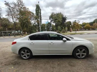 Peugeot 508, 2011 года, 150 лс, 247 122 км, АКПП. Легковой автомобиль Peugeot 508, автоматическая коробка передач, 2011 года выпуска, с VIN номером VF38D5FEABL096889. Является предметом залога, залогодержатель - ПАО Сбербанк. Есть следы эксплуатации по кузову, вмятина на правом пороге, коррозия на…