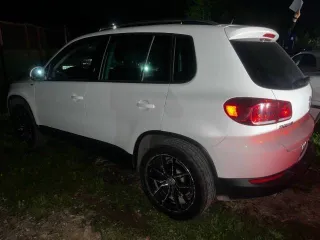 Volkswagen Tiguan, 2016 года, 179 лс, полный привод, АКПП, VIN: XW8ZZZ5NZHG103586, в залоге у ООО МФК «ПСБ Финанс».