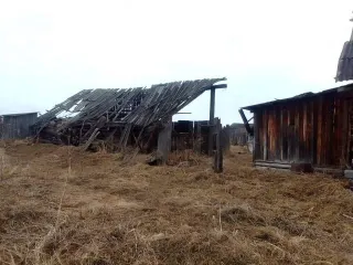 Дом и земельный участок, 1/4 доли, Иркутская область. 1/4 доля дома и 1/4 доля земельного участка в Иркутской обл. Еще 1/4 доля дома и 1/4 доля земельного участка в Иркутской обл. Еще 1/4 доля в здании, площадь 36.2 кв.м., назначение: жилое, количество этажей: 1, адрес (местонахождение): Россия…