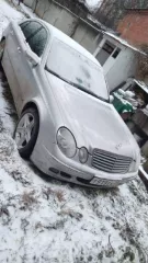 Mercedes-Benz E-200 Kompressor, 2003 года выпуска, VIN WDB2110421A238489, белый, бензиновый двигатель 1.8 л (163 л.с.), госномер T9I9EK09 (не на ходу).