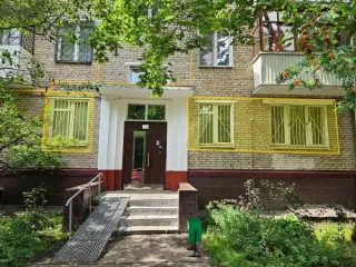 Нежилое помещение по адресу: г. Москва, ул. Яблочкова, д. 8 площадью 246 кв. м, кадастровый номер: 77:02:0020004:6141. Назначение нежилого помещения: Свободное.