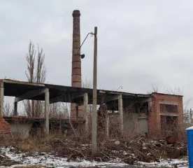 Имущественный комплекс, 8757,6 м², Ростовская область. Имущественный комплекс в Ростовской обл., находящийся по адресу: Ростовская обл., г.Константиновск, ул.Заводская, д.7, включающий нежилые здания: пл.6717,6м2, кад.№61:17:0010112:287; пл.740,7м2, кад.№61:17:0010112:289; пл.401,3м2…