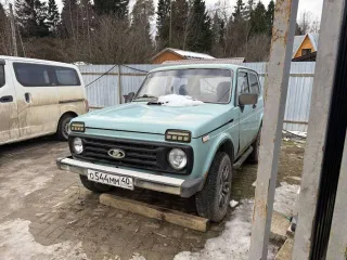 ВАЗ 21213 2000 года, цвет серо-зеленый-голубой. VIN и номер кузова: XTA212130Y1509557. Двигатель модель 21213, мощность 76.3 л.с. (56.1 кВт), объем 1690 куб. см.