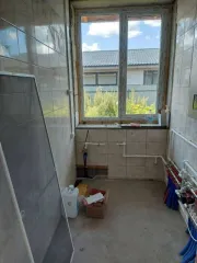 Жилой дом 91,1 кв.м и земельный участок 841 +/- 10 кв.м, кад. № 50:08:0060239:2538 и 50:08:0060239:842, расположенные по адресу: Российская Федерация, Московская область, м.о. Истра, д Загорье, д. 842.