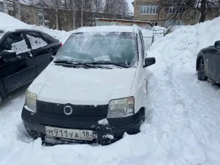 Fiat Panda 2008 г.в., идентификационный номер (VIN): ZFA16900001258323, год изготовления: 2008, гос.номер М911УА18. Обращаю внимание, что на имущество зарегистрировано ограничение (обременение) права: находится в залоге у АО «ТБанк». Автомобиль имеет минимальные признаки износа. На кузове…