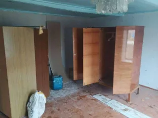 Дом 66,5 м² и земельный участок 2620 м², Ставропольский край, Благодарненский р-н, с Сотниковское, ул Пролетарская, д.91, кад. № 26:13:161201:866, земельный участок 2620 м², кад. № 26:13:161201:737. Должник не проблематичный, осмотр возможен.