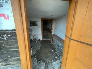 Квартира 44,8 м², Артемовский, Свердловская область, доля ¼. 623784, Россия, Свердловская область, г. Артемовский, ул. Дзержинского, д. 12, кв. 4, площадь 44,8 кв.м., кадастровый номер объекта 66:02:1703017:1067, доля в праве: ¼.