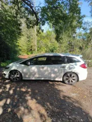 Автомобиль Honda Jade 2016 года выпуска, VIN FR5-1002759. В отличном состоянии.
