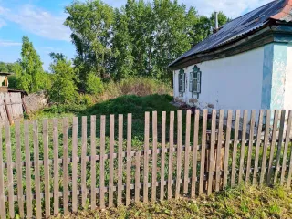Жилое здание 49,9 кв.м и земельный участок 600 кв.м Новосибирская область Жилое здание, доля в праве: ½, кадастровый номер 54:03:011227:17, местоположение: Новосибирская область, р-н. Болотнинский, г. Болотное, ул. Островского, д. 59, площадь: 49,9 кв.м.; Земельный участок, кадастровый номер…