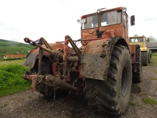 Трактор К-701 1985 года, цвет красный, VIN 8500882. Произведена замена всех мостов, полурамы и коробки. По ПТС номер двигателя отсутствует, а по факту номер есть. Все риски, связанные с дальнейшей регистрацией, постановкой на учет в органах ГИБДД и Гостехнадзора и возможными несоответствиями в…