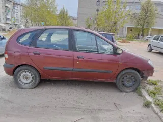 Рено Сценик 2001 года, цвет коричневый. VIN: VF1JA04B525625800, ПТС: 33 РК 365025. Двигатель КАМА700D641678, мощность 107 л. с. (79 кВт), разрешенная максимальная масса 1845 кг, масса без нагрузки 1598 кг. Отсутствует аккумулятор, ключ зажигания.