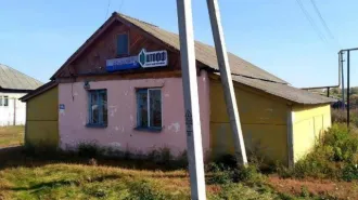 Здание магазина, лит. АА1, назначение: нежилое, кадастровый №13:03:0104009:1638, общей площадью 400,1 кв.м., расположенное по адресу: Республика Мордовия, Атяшевский район, село Атяшево, переулок Советский, дом 6. Земельный участок для общественно-деловых целей, категория земель: земли населенных…