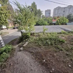 Гараж 18 м2 в Москве. Состояние удовлетворительное, находится в гаражном кооперативе. Требуется незначительный косметический ремонт. Обременения отсутствуют.