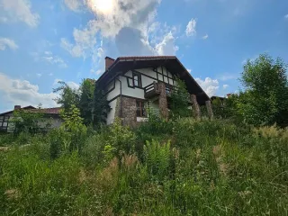 Жилой дом 377,1 кв.м, земельный участок 1 919 кв.м, адрес: Москва, вн. тер. г. муниципальный округ Коммунарка, Зимёнковская ул., д. 60, корп. 3, зем. уч. 60/3, 2-этажный, кадастровые номера 77:17:0120114:3696, 50:21:0120114:1055, земли населенных пунктов - для дачного строительства, ограничения и…