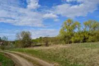 Земельный участок площадью 575 м². Кадастровый номер: 16:15:121101:3119. Расположен по адресу: Российская Федерация, Республика Татарстан, Верхнеуслонский муниципальный район, Набережно Морквашское сельское поселение, село Лесные Моркваши, улица Лесная, земельный участок 18. Находится в залоге у…