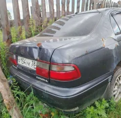 Тойота Корона 1994 года, номер кузова ST1900065278, госномер А154УК38, серый цвет.