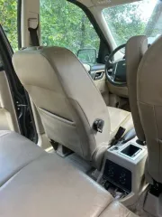 Land Rover Freelander 2009 года, 160 лс. Автомобиль Land Rover Freelander 2, 2009 года выпуска, VIN SALFA2BB8AH150564, цвет темно-серый.