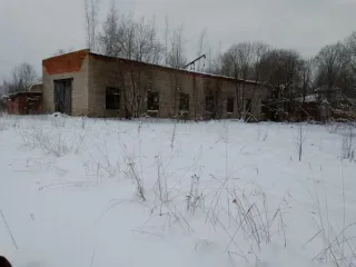 Здание, 864.8 м², Шимский муниципальный район, Новгородская область. Здание с кадастровым номером 53:21:0030501:351 площадь 864.8 по адресу Российская Федерация, Шимский муниципальный район, Медведское сельское поселение. Год ввода в эксплуатацию: 1969. Количество подземных этажей: 1. Общая…
