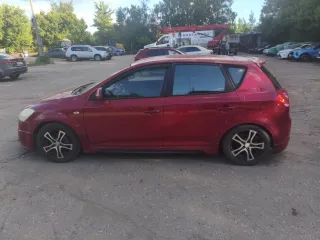 Kia CD Ceed 2007 avtomobil marki KIA model CD (CEED) 2007 g.v. VIN-nomer XWEFF243280000182, yavlyaetsya predmetom zaloga PAO SOVKOMBANK S imushchestvom, yavlyayushchimsya predmetom torgov, mozhno oznakomitsya po adresu g. Kazan, ul. Kurchatova, d. 7 predvaritelno soglasovav datu i vremya po el…