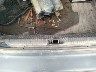 Daewoo Nexia 2005 года, 85 л.с., пробег 450000 км. VIN: XWB3D31UD5A030564, седан, серебристый цвет, механическая коробка передач. Имеет внешние повреждения: потертости, царапины, вмятины, очаги коррозии на кузове, трещины и сколы стекол. Со слов должника, двигатель неисправен. По данным ГИБДД…