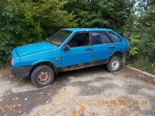 VAZ 2109 1990 Годные остатки на запчасти целиком Автомобиль марки VAZ 2109 государственный номер ZJD353 VIN ХТА210900L0745672 1990 г в объёмом двигателя 1288 куб см страна регистрации Молдова со свидетельством о регистрации транспортного средства № 211000577 от 27 07 2021 и одним комплектом ключей…