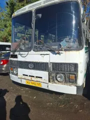 Автобус марки ТС ПАЗ 3205, 1993 г.в., г/н КЕ44061, номер двигателя: 177950, автомобиль находится в неисправном состоянии, колеса отсутствуют, по всему кузову имеются дефекты ЛКП, требуется капитальный ремонт двигателя, трансмиссии и ходовой, отсутствует АКБ, в залоге, должник ООО Автотранс (ИНН…