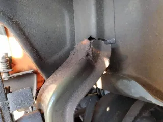 КАМАЗ 541120 1997 года выпуска. VIN: XТС54112012094540. Мощность двигателя: 210 л.с. (154,4 кВт). Переоборудован из седельного тягача, установлен самосвальный кузов с двухсторонним опрокидыванием.